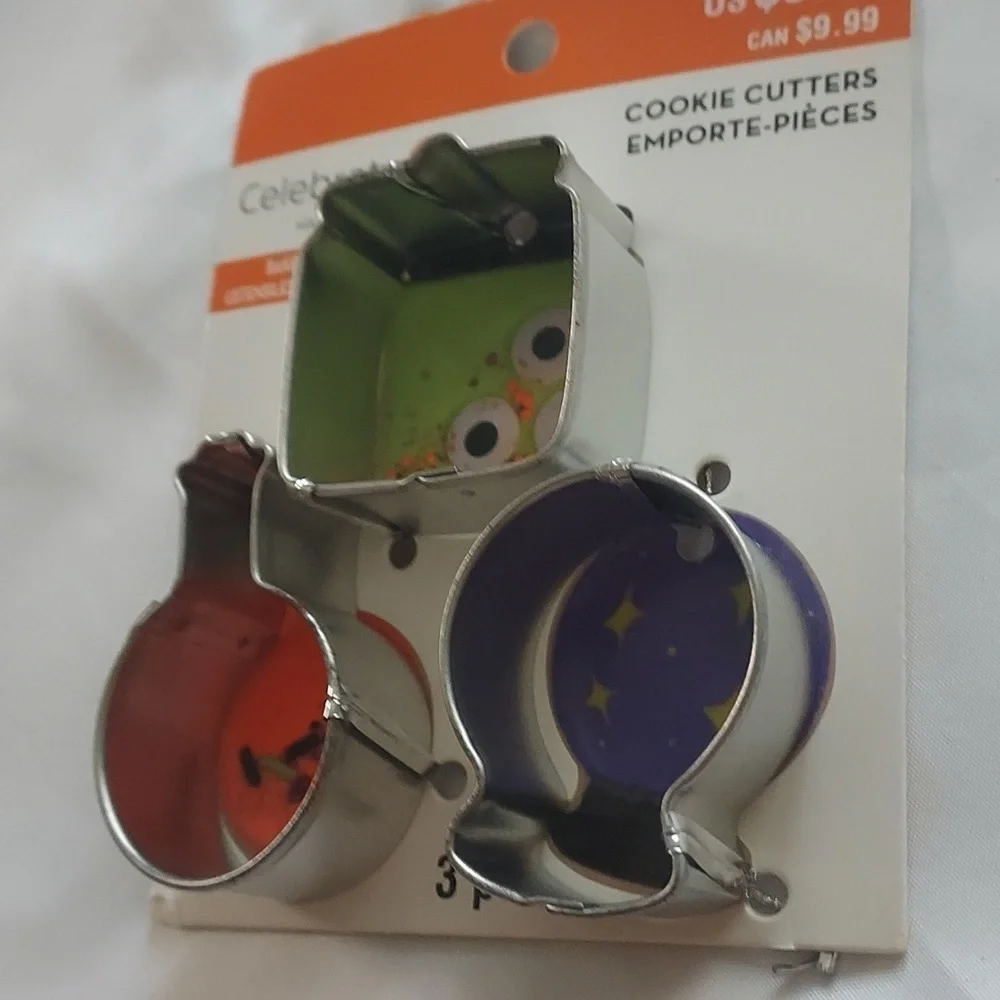 CELEBRATE it -Halloween Mini Cookie Cutters - New - Metal